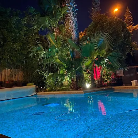Luxury House *